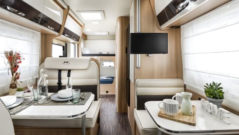 Mc Louis 222 - 7 seats/sleeps - A Perfect Getaway