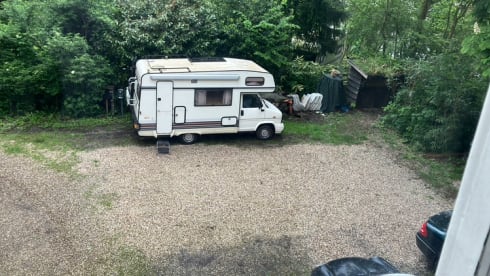 Gezellige oude dame  – Cozy family camper