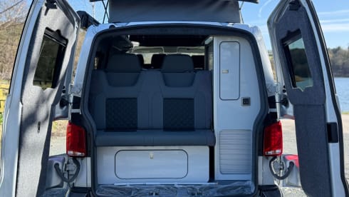 HTO – 4 berth Volkswagen campervan from 2021
