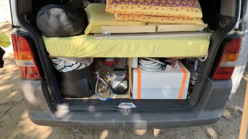 VitoVan – Freddy - Mercedes Vito camper for two people