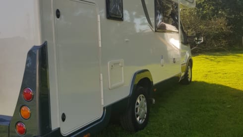 Ford Zefiro 675 – 6 berth with 6 belted seats - Motorhome in Essex