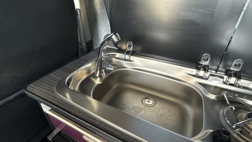 Lola – Volkswagen T6.1 - Ready for adventure on your terms