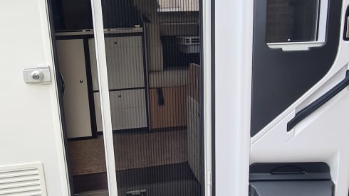 Mc Luis Sovereign – 4p Ford semi-integrated from 2023