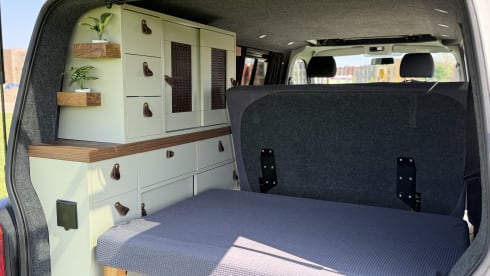 Volkswagen 6.1 Custom 2024