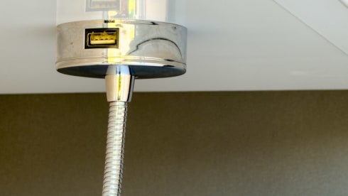 Witte Vlegel – Mclouis Menfys Matic 