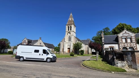 juul – super nice self-built 2p Peugeot Boxer camper bus from 2014 euro 5