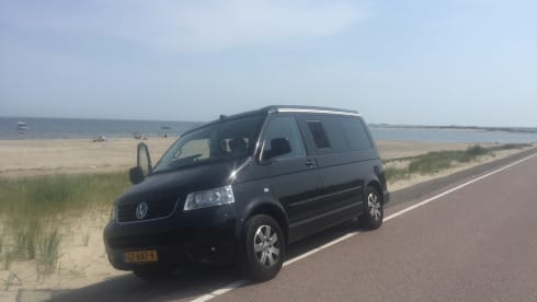 4p Volkswagen bus from 2005