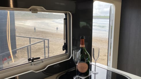 Raffy – Roller Team Zafiro 690 6 berth Roller Team s