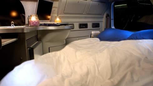 Bertyventurer – 4 berth Mazda bongo to hire with awnings let your adventure begin here