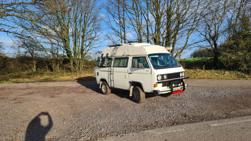 Rika – Vw T3/T25 Syncro 4x4 from £103pn
