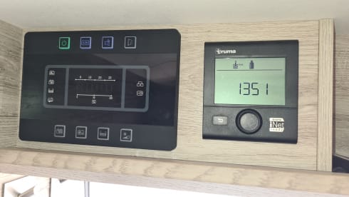 Bigfoot – Campervan, Bravia 636 Swan