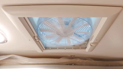 Carado T448 (1) – Ultimate Freedom! Very luxurious camper with length beds and fully equipped