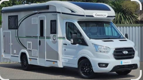 Clifford – Luxury 4 berth Chausson 788 Auto 2025