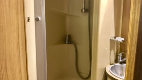 Super Flash – 6 berth Chausson Flash 03 2013