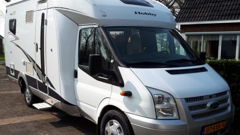 Make a nice relaxing trip with our camper!