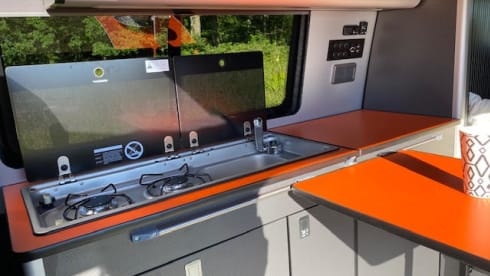 Trevor – VW Campervan 