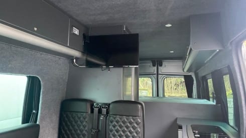 4p Luxury Campervan 