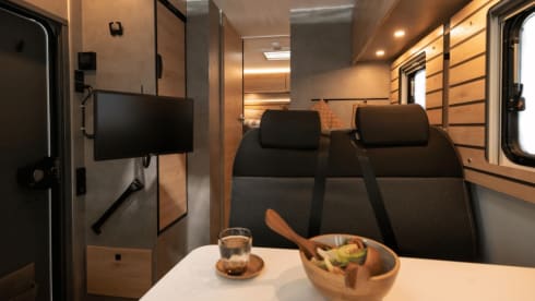 Jura – Elddis Whirlwind GT 74DI (modello 2027), 4 posti letto