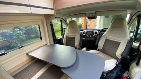 Robbie – 2024 Italian-style Giottiline 2/3 Berth Camper