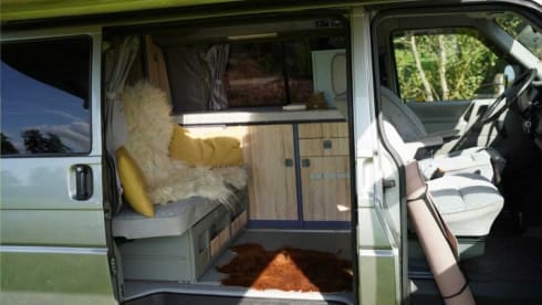 4p Volkswagen bus uit 1993