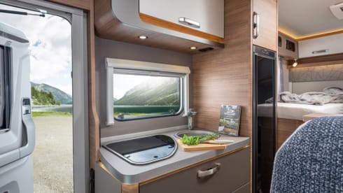 Weinsberg Loft  – Ultimate Freedom! Very luxurious and fully equipped camper with length beds