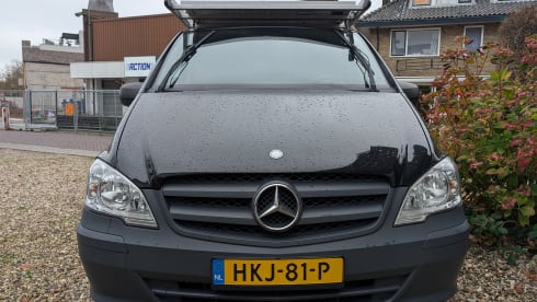 MB Vito – 2p Mercedes-Benz Vito off grid camper 2014