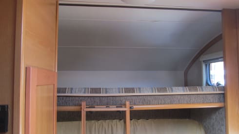 Henry – 4 berth Elddis 100 Sunseeker - 6 Belts