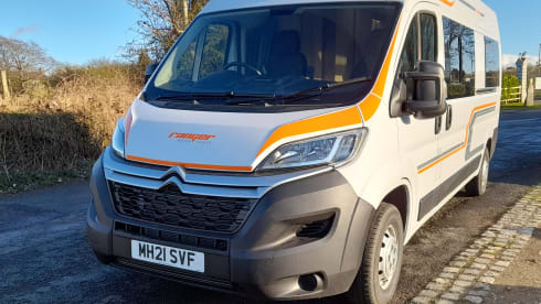 MH21 – 2 Berth Campervan/Motorhome - Fully equipped for your next Adventure