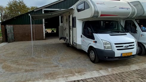 5p Challenger alcove camper from 2009