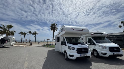 Kronos 284TL – Autocaravana en Alicante/ Torrevieja desde 100€/noche — ¡Vuela y conduce!