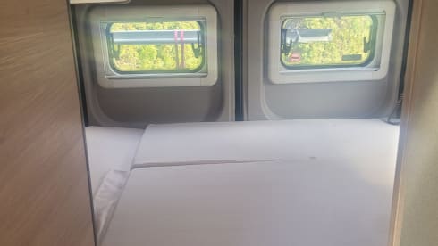 2-person Knaus bus from 2017