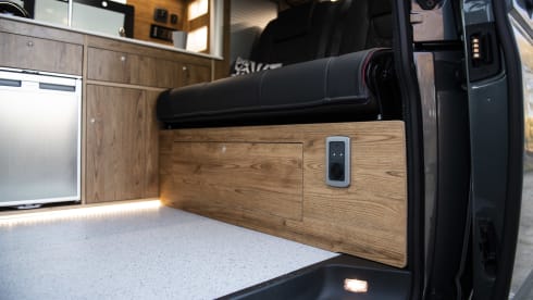 Ninja 2 – High spec Volkswagen T6.1 campervan