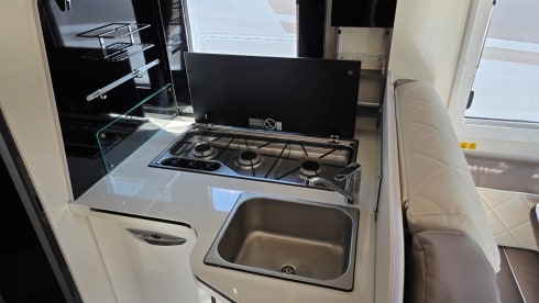 Dixie – 5p McLouis semi-integrated from 2025