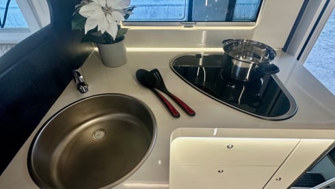 Mobilhome Op Sjok – Familievriendelijke Mobilhome – RollerTeam 274 TL Ruim Comfortabel (4p)