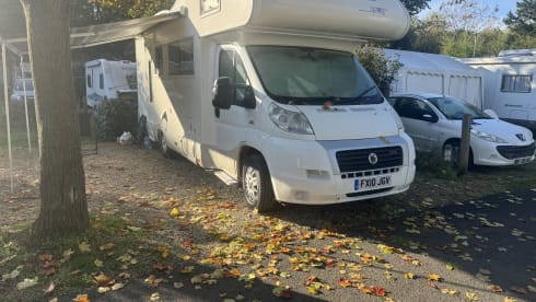 Francesca – 7 berth Fiat alcove from 2010