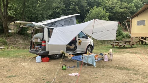 floortjes – vw T5 camper van only for friends and family