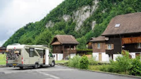 Vanity; chique met klasse. In stijl op reis! – Eitelkeit; schick mit klasse. Stilvoll reisen! 4 Schlafplätze!