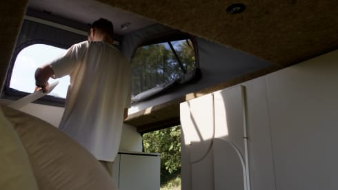 vanWoolly – Compact self-built camper bus