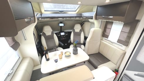 Luxury Chausson with air conditioning and air suspension emission 6