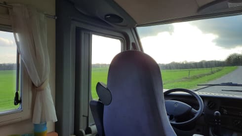 Freedom, joy ... with this luxurious and surprisingly easy to drive Adria
