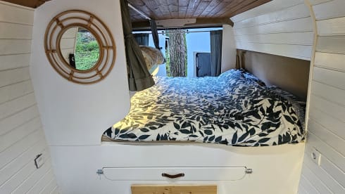 Bubu – 3 person Fiat Ducato bus camper