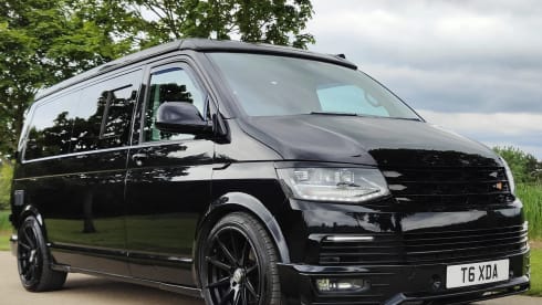 Phil’s Black Beast – VW Transporter LWB 4 berth Volkswagen campervan from 2016