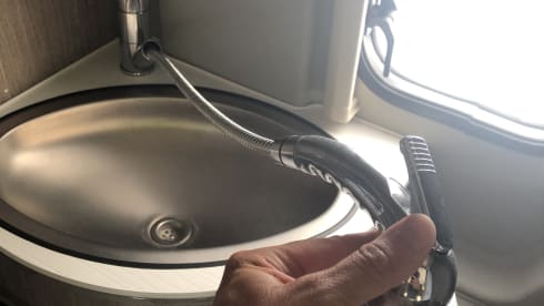 George III – 4p Pössl bus uit 2019
