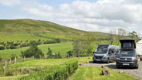 Rambling Retreat – Adria Mobil-Bus mit 2 Schlafplätzen ab 2024
