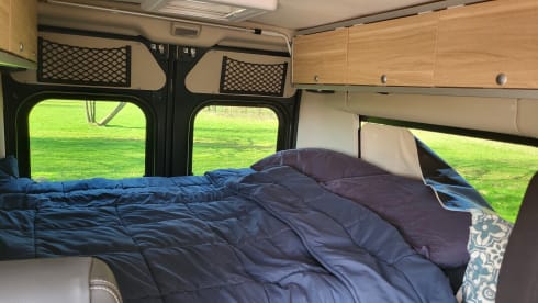 Buszz – Hymer RIo '14, 4 seater/2 bedroom. Compact, surprisingly spacious