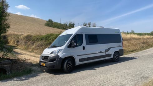 Freedom – Hymer camper bus Free 600 year 2018