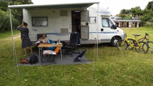 4 person Adriatik 650 semi-integrated from 2006