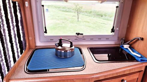 Crystall – Beautiful, neat 2-person camper