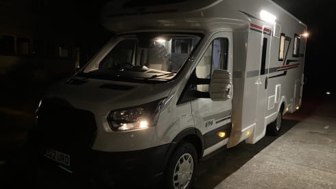 'Zefi' – New model, Luxury 4 berth Rollerteam Zefiro 696,auto,island bed 
