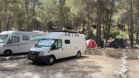 CamperCosta – Camper ideaal voor festivals off the grid